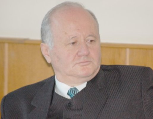 Profesorul Bordei nu mai e decanul Facultăţii de Medicină